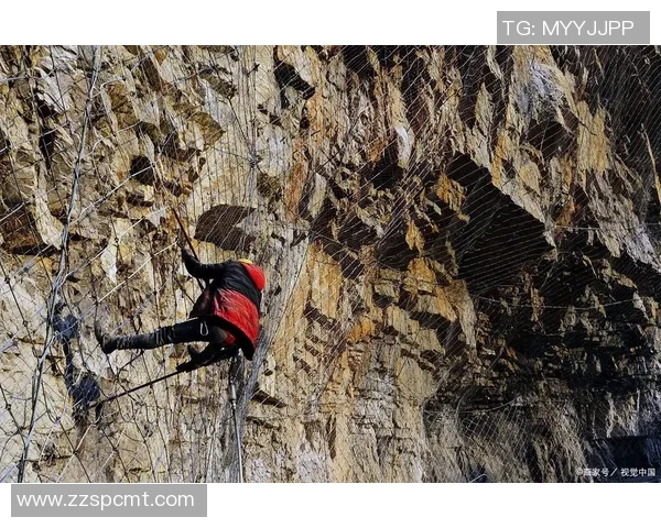 成都攀岩队的力量与技巧探讨攀岩运动的未来发展与挑战 成都攀岩队的力量与技巧探讨攀岩运动的未来发展与挑战