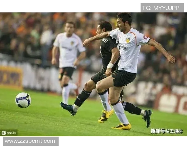 重庆羽毛球队边路渗透战术解析与深度剖析